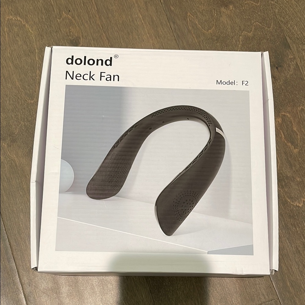 NIB Dolond Black Neck Fan opened but never used